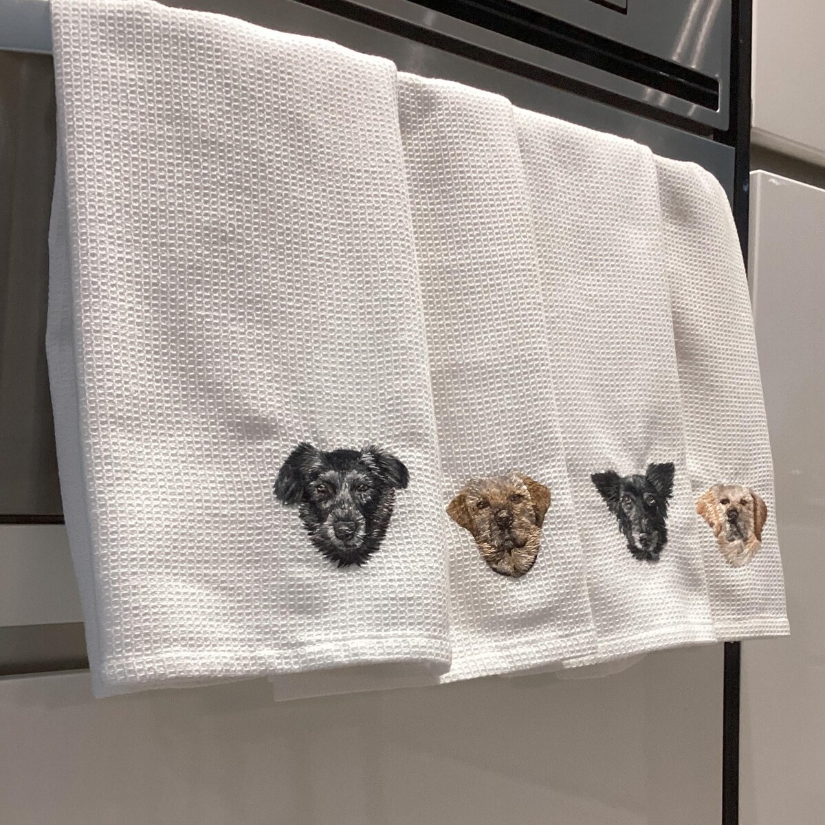 Custom Embroidered Dog Portrait Napkins: Personalized Cotton Table Decor - Etsy