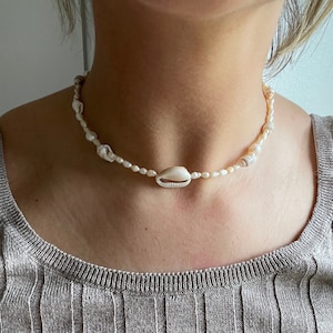 MONILE necklace