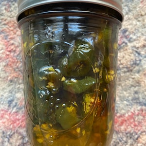 Gekonfijte jalapeño