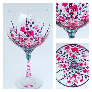 Personalised Gin Glass - Pink Forget Me Not Flowers. Can be personalised as painted to order. Pretty Gin Cocktail Lovers/Teacher Gift.