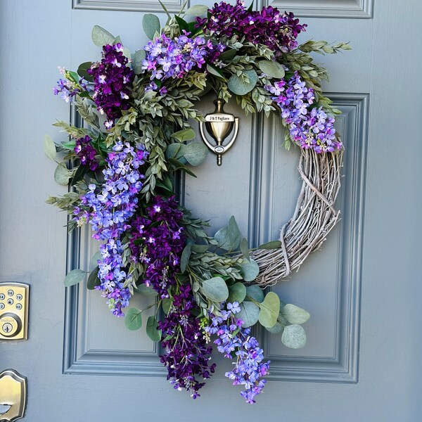 Eucalyptus and lilac front door wreath, lavender lilac wreath, purple wreath, rustic farmhouse wreath, Housewarming gift, gift for her