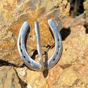 Handmade Horseshoe Wall Hook - Rustic Metal Decor for Home, Barn, Entryway or Garage