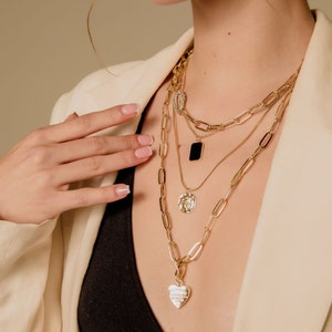 Collier multicouche Skye, collier pièce de monnaie, collier coeur, collier superposé, cadeau pour elle image 1