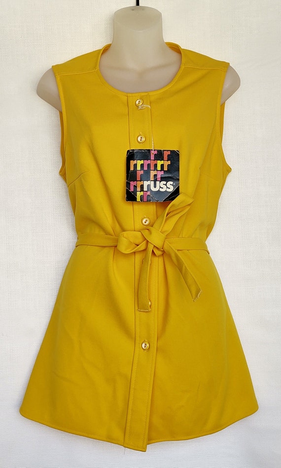 Vintage ~ 60s/70s ~ Yellow ~ Sleeveless ~ Button … - image 1