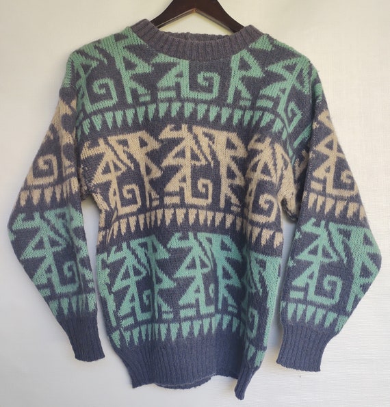 Vintage 80s 90s Pure New Wool Sweater Icesheep Mad