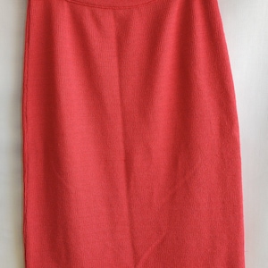 Vintage? 90s/2000s Red Stretch Knit Staight Pencil Skirt Knee Length Sweater Bazaar Size Large