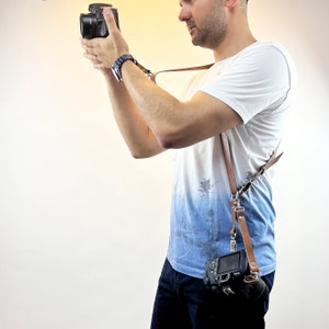 Leather Dual DSLR Camera Harness Strap / Wedding Photographer Gift image 4