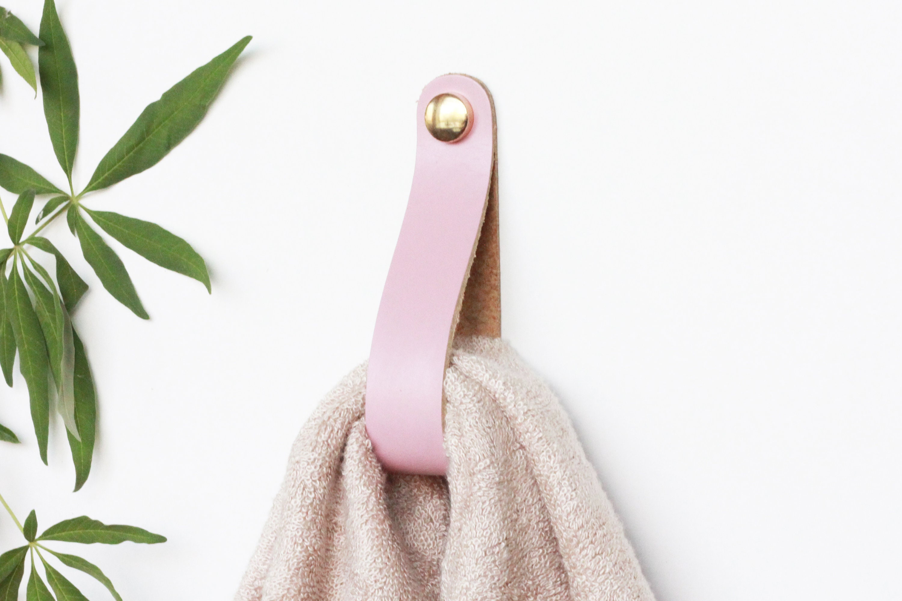 Black Leather Towel Hanger Strap Wall Hanging Towel Holder Etsy