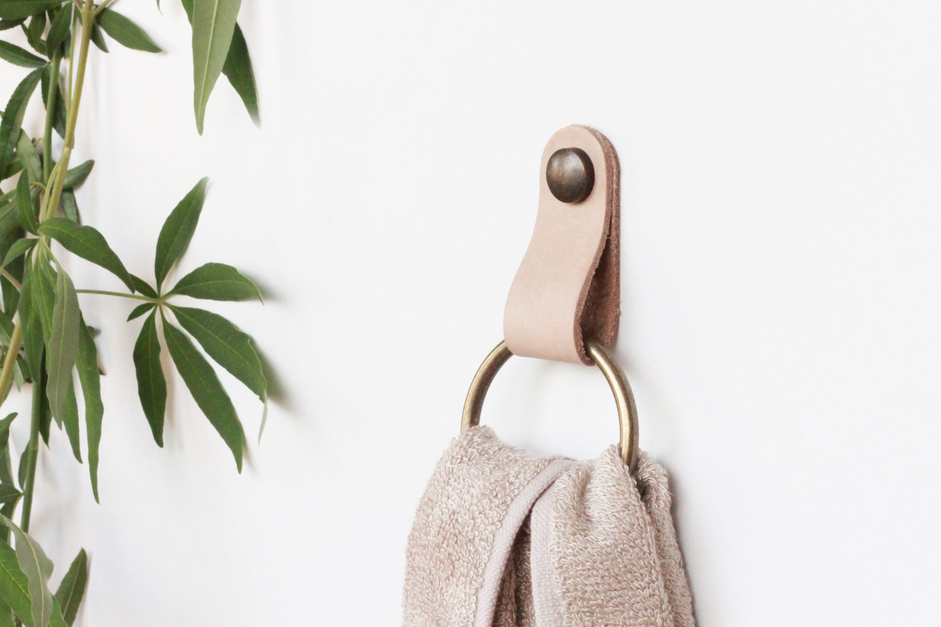 Black Leather Towel Hanger Strap Wall Hanging Towel Holder Etsy