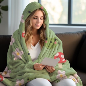Linda manta con capucha de rana de dibujos animados, manta súper acogedora, manta Minky, manta Kawaii de flores y hongos, mantas acogedoras para adultos y niños