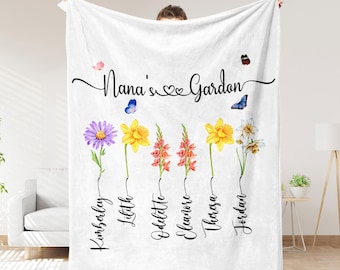 Personalized Nana's Garden Blanket, Blanket with Kids Name, Throw Blanket, Mom's Garden Birth Flower Blanket, Gift for Mom from Daughter/Son