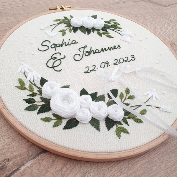 Ringkissen Stickbild Hochzeit, Stickrahmen 22cm goldene Hochzeit, Silberhochzeit Geschenk, personalisiert, handmade