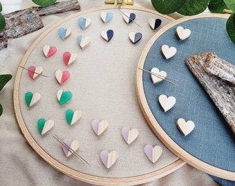 Needle magnet mini HEART, wood, needle minder, needle holder resin synthetic resin various colors