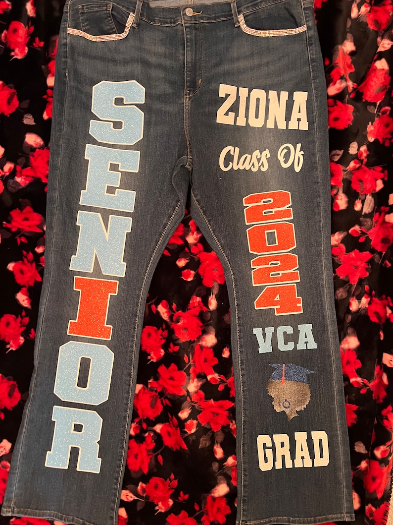 Senior/Graduation 2024 Jeans image 6