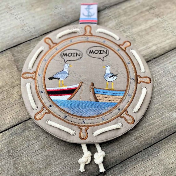 MOIN - Steuerrad - groß - ITH Wanddeko machine embroidery design (GERMAN)