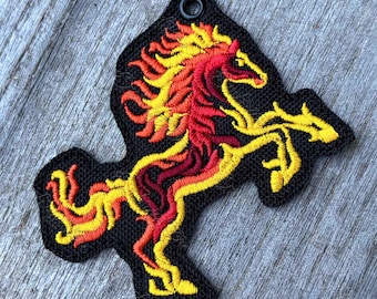 90s〜 ウエスタンジャケット 刺繍 馬 競走馬のアップリケ刺繍入り縫製パッチ。赤い馬とベージュの馬からお選