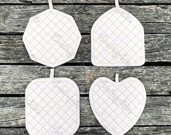 Customizable, blank ITH pot holder embroidery design set