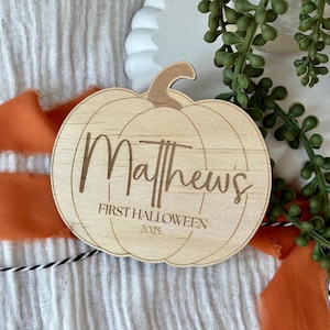Baby’s First Halloween Pumpkin Plaque | Custom Personalised Keepsake Sign Photo Prop Card Milestone Babies First Spooky Season Décor Decor