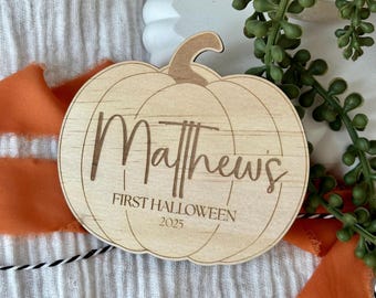Baby’s First Halloween Pumpkin Plaque | Custom Personalised Keepsake Sign Photo Prop Card Milestone Babies First Spooky Season Décor Decor