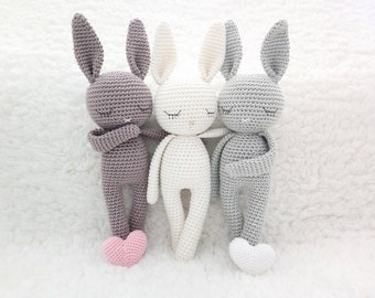 Amigurumi lapin, cadeau naissance, doudou lapin