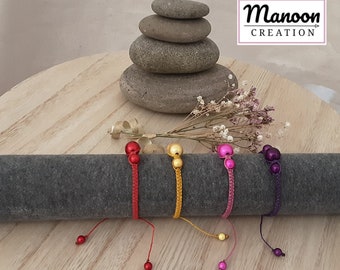 Flat macrame bracelet with beads