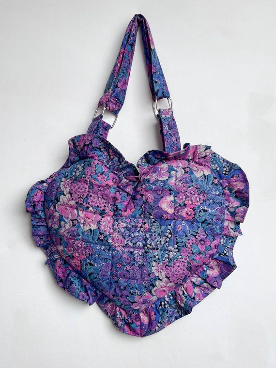 Floral Heart Ruffle Tote Bag: Upcycled Vintage Print - Etsy display picture 1