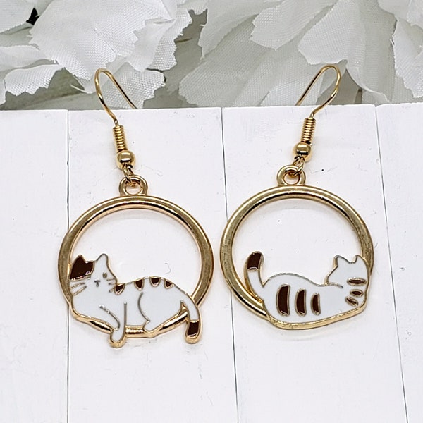 LAZY CAT GOLD Hoop Earrings For Cat Mom | Mismatched Cute Cat Earring Birthday Gifts | Aesthetic Dainty Gold Huggie Earrings | Cat Jewelry