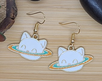 CHAT PLANÈTE DE L'ESPACE Boucles d'oreilles Bijoux chat pour amoureux des chats | Boucles d'oreilles Saturn Space Cat pour maman chat | Cadeau meilleur ami | Boucles d'oreilles esthétiques géniales