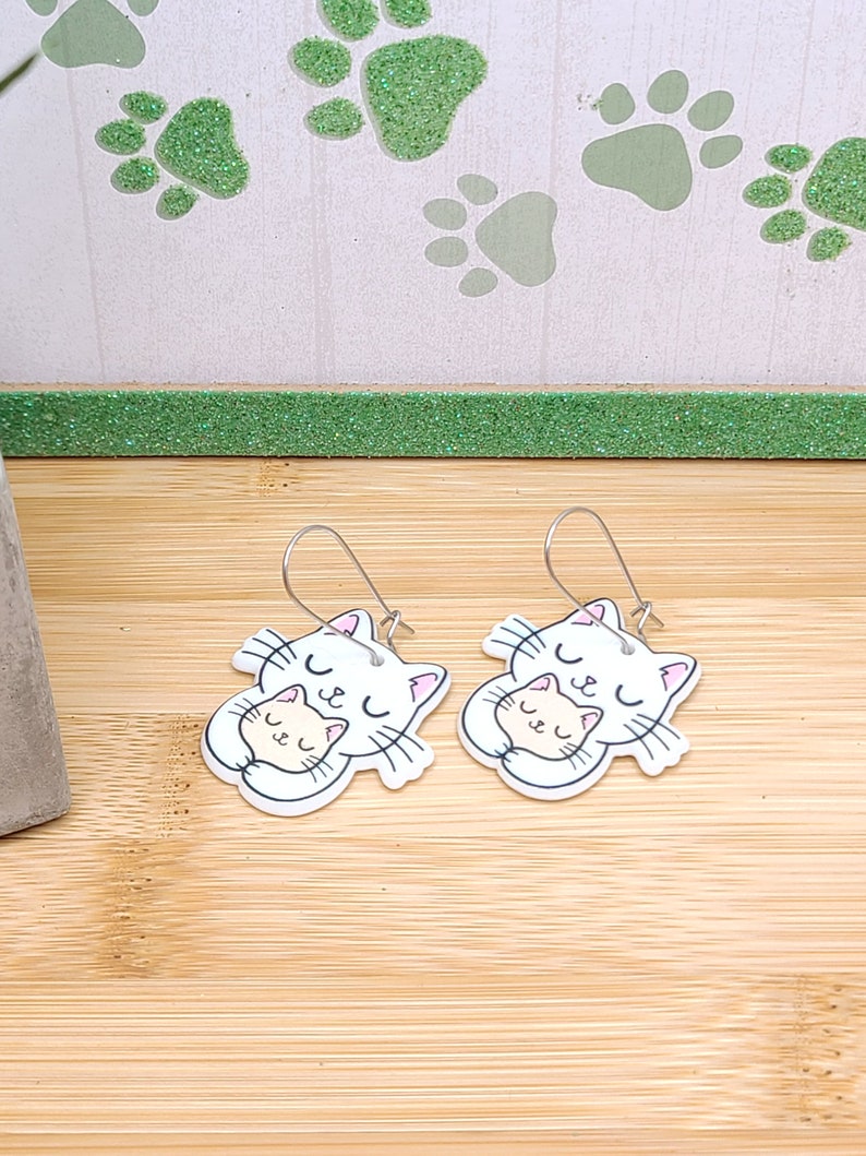 CAT MOM ACRYLIC Earrings Cat Lover Gift For Mom Cute Whimsical Cat Earrings Mothers Day Cat Themed Gifts Cat Jewelry Cool Earrings Kidney