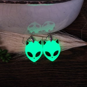 GLOW IN THE Dark Alien Cat Earrings Weird Acrylic Laser Cut Earrings Funky Ufo Space Earrings Quirky Halloween Earrings Cat Jewelry image 2