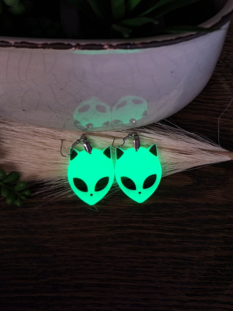 GLOW IN THE Dark Alien Cat Earrings Weird Acrylic Laser Cut Earrings Funky Ufo Space Earrings Quirky Halloween Earrings Cat Jewelry image 2