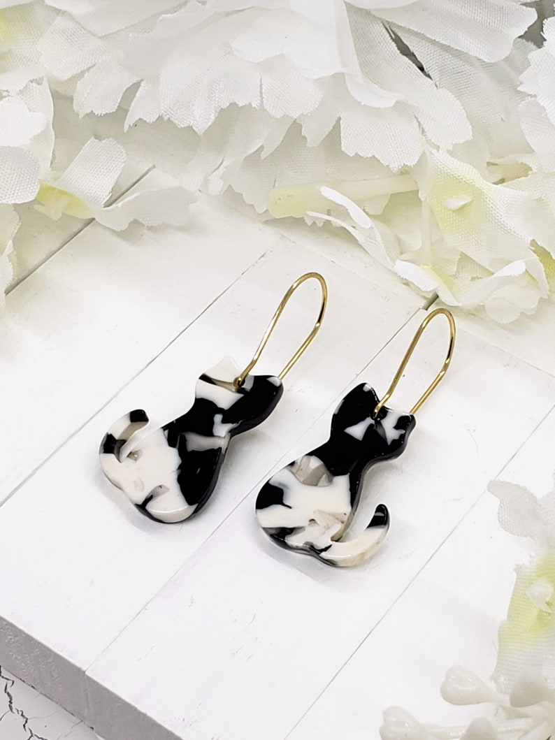 TUXEDO CAT ACRYLIC Earrings Cat Mom Daisy Earrings Cat Jewelry Aesthetic Cute Cat Earrings Gift For Mom Gifts For Cat Lover Cat Only Gold Kidney