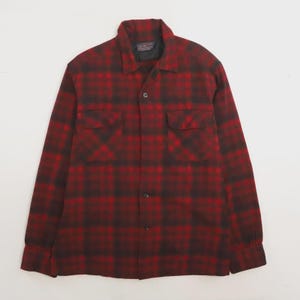 Camisa vintage Pendleton Wool Board con botones, talla mediana, cuadros rojos. imagen 1