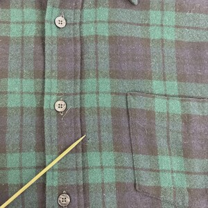 Camisa vintage Pendleton Wool Lodge con botones, talla grande, cuadros verdes. imagen 7
