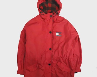 Chaqueta vintage Tommy Hilfiger con forro polar, talla grande, color rojo.