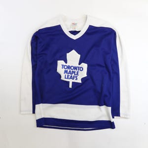 Vintage Toronto Maple Leafs CCM Hockey Jersey Size Medium NHL