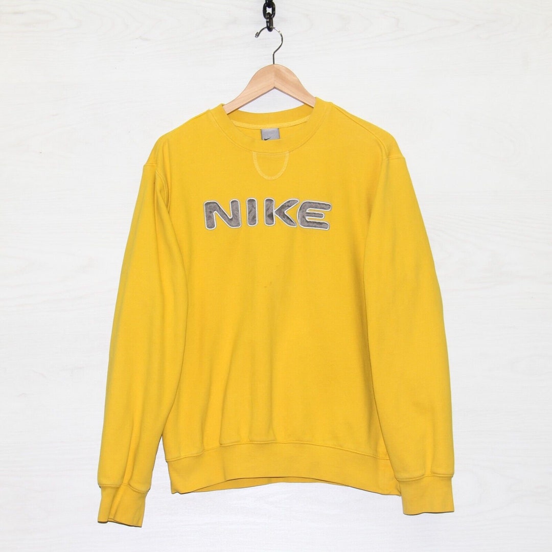 Nike vintage yellow sweatshirt hotsell