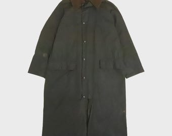 Casaco trench coat vintage Barbour Burghley em tecido encerado, tamanho pequeno, verde, fabricado na Inglaterra.