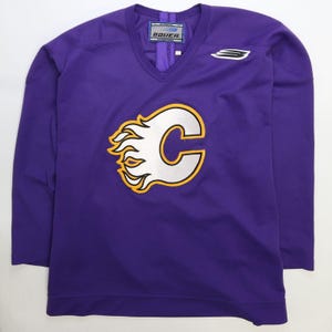 Vintage Calgary Flames Authentic Bauer Jersey Size 56 Purple NHL