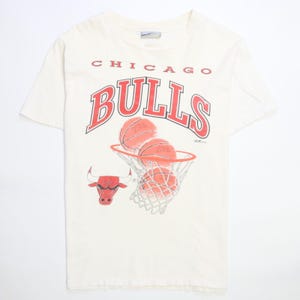 Vintage Chicago Bulls T-Shirt Size Large NBA 90s