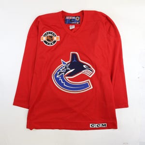 Vintage Vancouver Canucks CCM Jersey Size Large Red Center Ice NHL