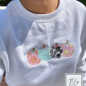 Fall Sweatshirt, Womens Pumpkin Sweatshirt, Pumpkin Crewneck, Oversized, Embroidered Fall Pumpkin, Unisex Pullover Pumpkin, Fall Shirt