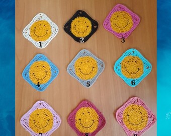Carita sonriente de ganchillo, apliques, parche de carita feliz, adornos, hecho a mano