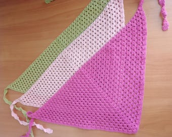 かぎ針編みのレースのヘッドスカーフ：ボヘミアンコットンのハンカチ、手作りのヘアアクセサリー、かぎ針編みのバンダナ