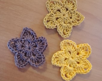 Juego de 3 apliques de flores de ganchillo hechos a mano, adornos de hilo (2 pulgadas)
