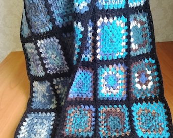 Bufanda cuadrada hecha a mano estilo abuela: bufanda de lana tejida a crochet para invierno.