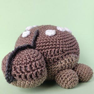 Muddy Boy Crochet Amigurumi Pattern image 4