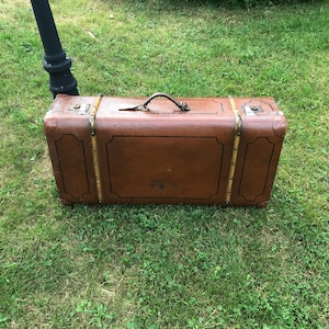 Vintage Swedish Suitcase “Pegasus” by Klättermolla – 1940s-50s | Wood and Leather Travel Trunk with Original Lining and Brass Hardware
