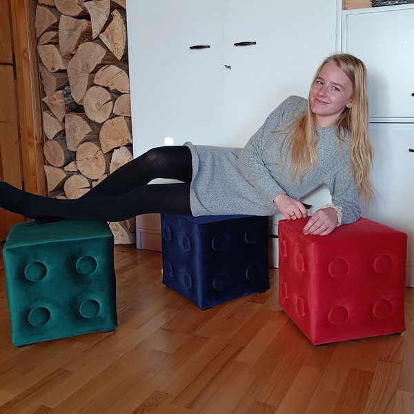 POUF CUBE LEGO ! | 35 cm X35 cm | plusieurs couleurs | Poufs en forme de Lego | pouf rembourré | décoration pour chambre d'enfant | pouf en velours |