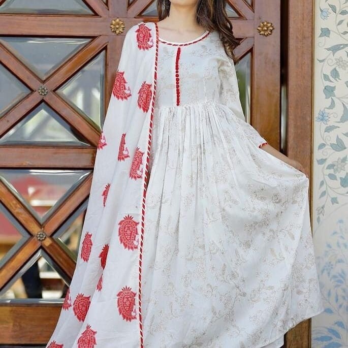 Anarkali Suits : White georgette thread embroidered party ...